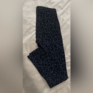 LOFT Black and Gray Patterned Animal Pants Small Petite